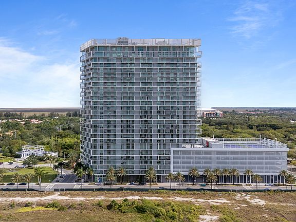 3rd image of 2504-2000 Metropica Blvd Unit 2504