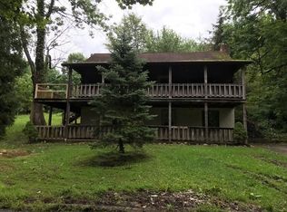 3425 Fairchild St, Alburtis, PA 18011