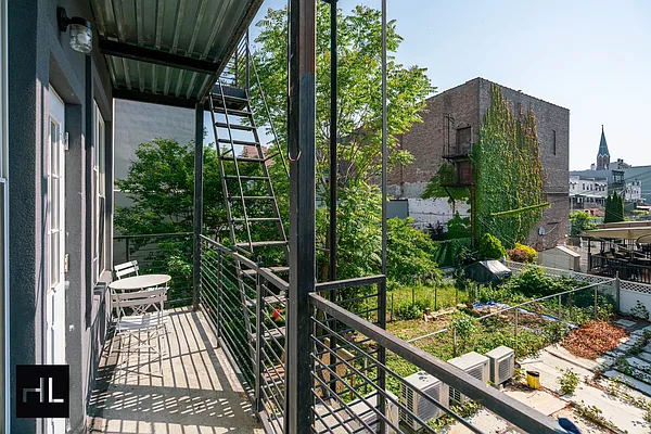 Rented by Highline Residential | media 4