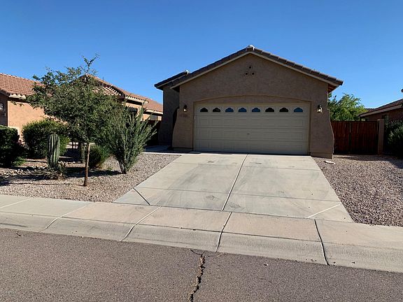 3rd image of 2211 W Kristina Ave