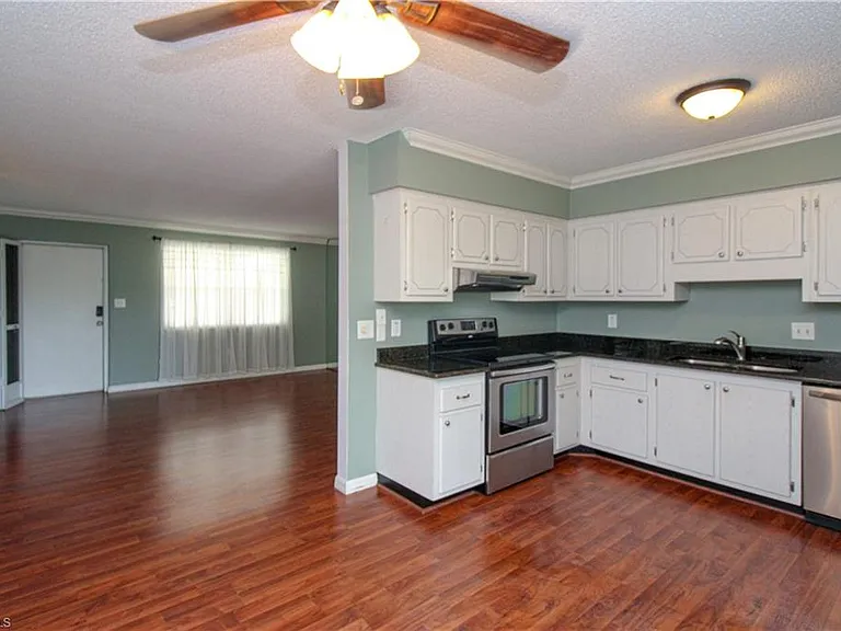 729 Palm View Dr #D4 — Photo 11