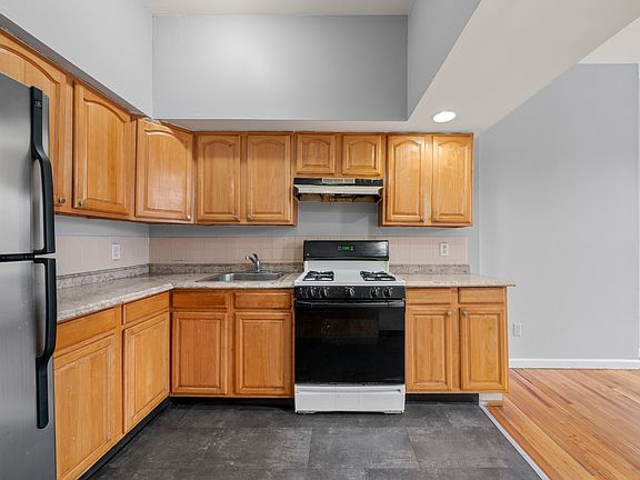 2nd image of 9 Madison Ave APT 2