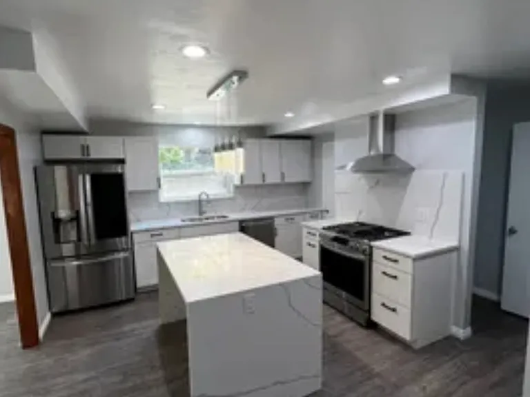 1001 S Lakeview Dr — Photo 13