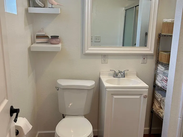 3570 Caspian Ave — Photo 17