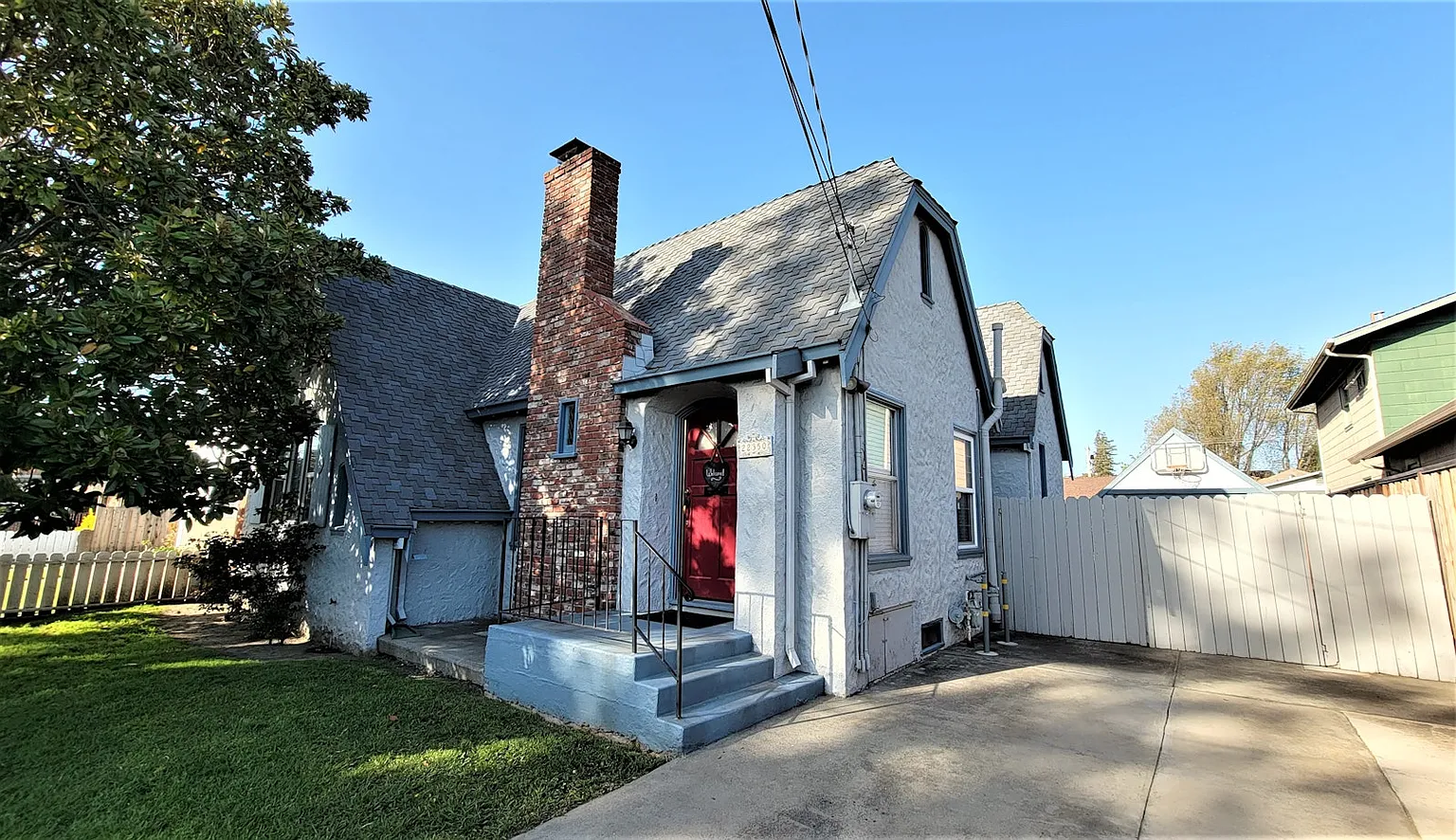 22350 Peralta St photo 1