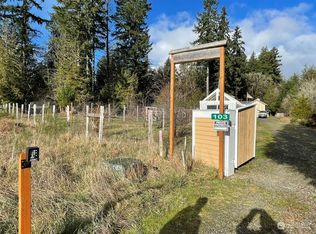 103 E McLane Cove Dr, Allyn, WA 98546