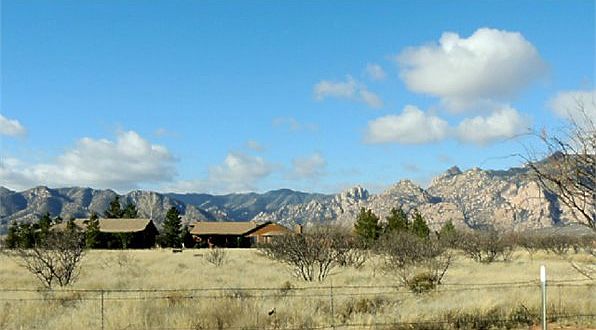 1st image of 951 N Cactus Wren Ln