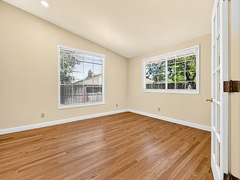 2628 Superior Dr — Photo 41