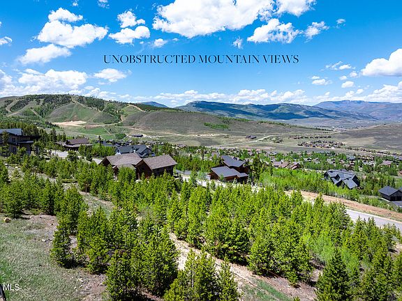 3rd image of 490 Stratus Court