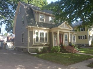 19 Howitt Rd, West Roxbury, MA 02132