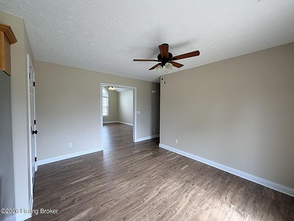 4th image of 137 Copperfield Way