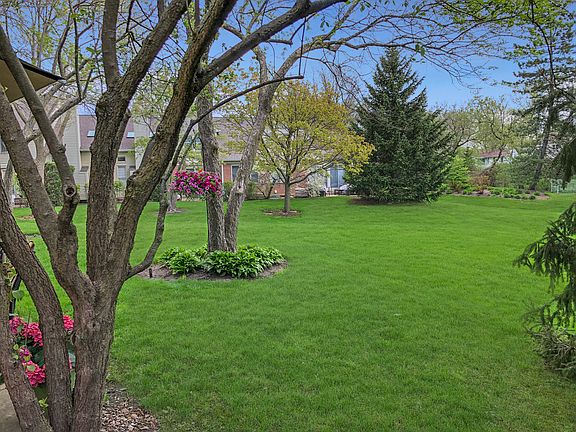2nd image of 1309 Oakmeadow Ct