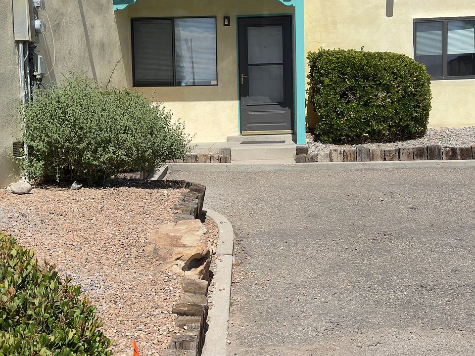 1st image of 12911 Kachina Pl NE APT B