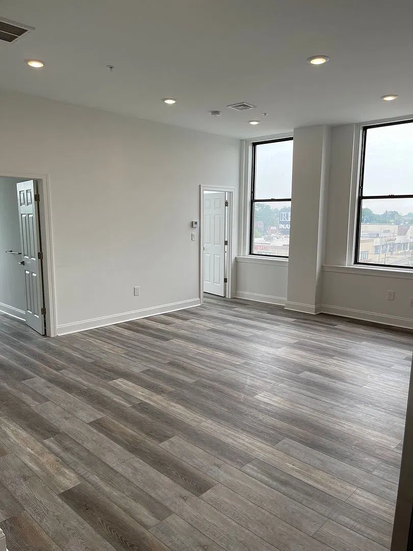 6800 Market Residential — Photo 4