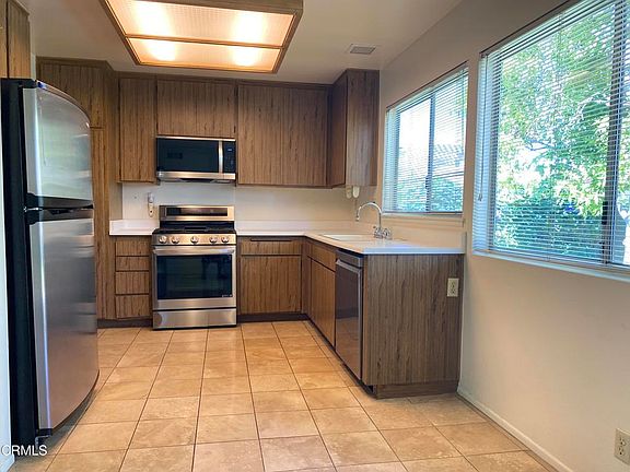 3rd image of 6275 Calle Bodega