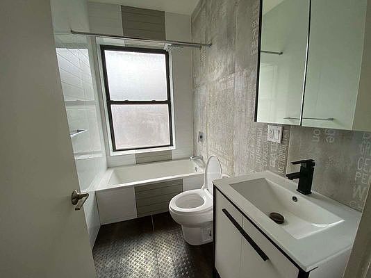 2nd image of 241 Linden Blvd APT 4
