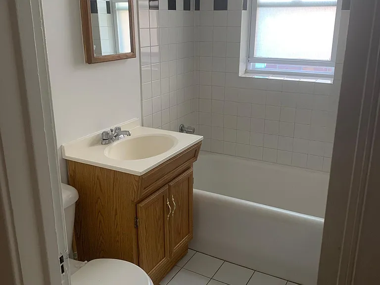 4824 N Damen Ave #206 — Photo 5