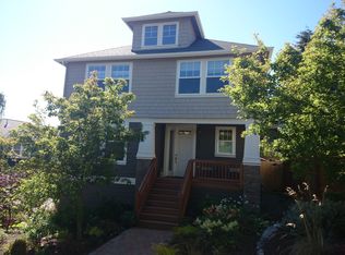3501 W Lawton Cir, Seattle, WA 98199