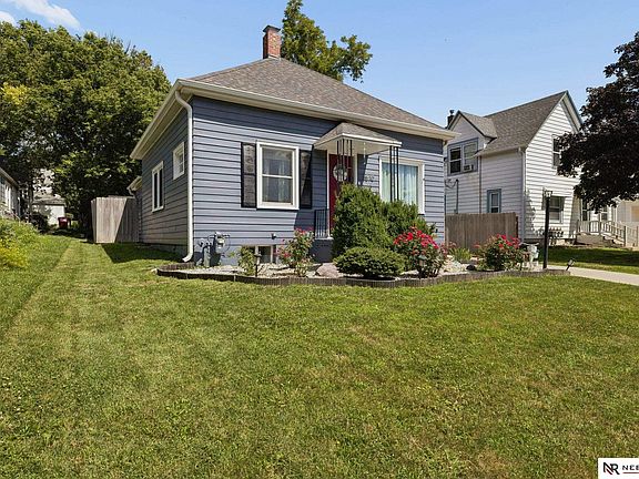 4th image of 3810 S 47th St