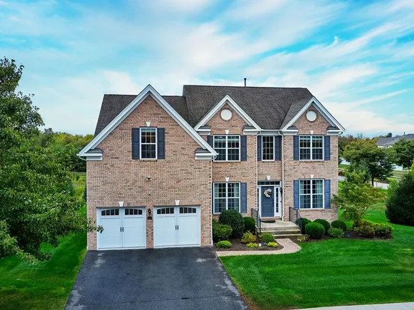 32 Fenton Way, Hopewell Junction, NY 12533