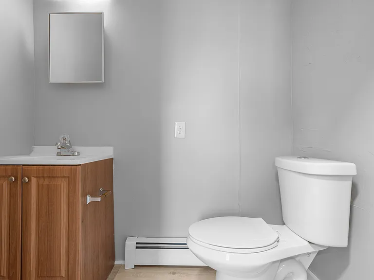 202 Mather St #3-W — Photo 8