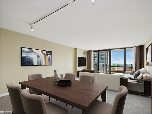 4th image of 1636 N Wells St APT 1115