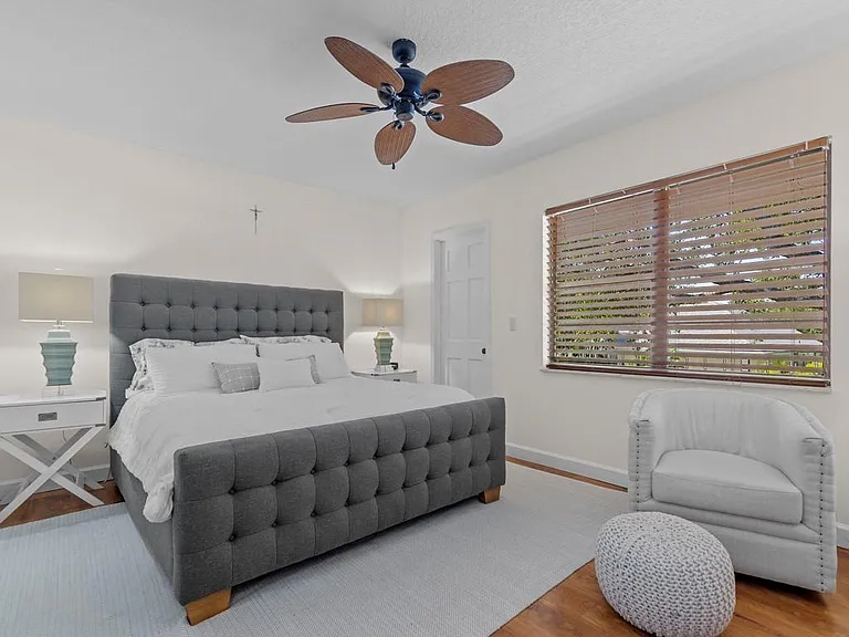 831 Camelia Ln #4 — Photo 15