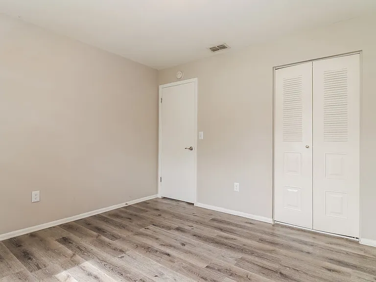 912 Axlewood Cir — Photo 14