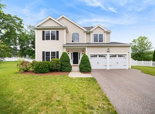31 Derby St, Framingham, MA 01701