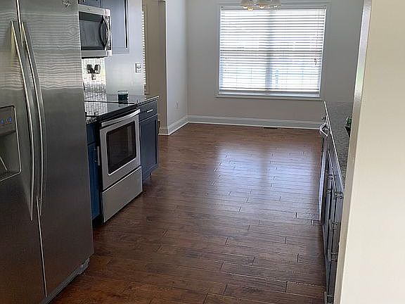 3rd image of 322 General Smith Dr