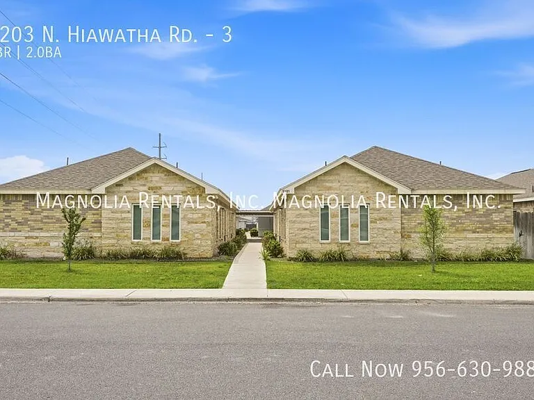 5203 N Hiawatha Dr #3 — Photo 1