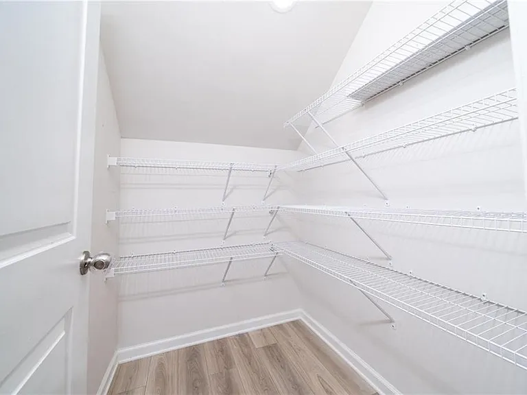 1030 Sunny Lake Dr — Photo 13