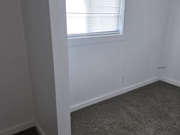 5th image of 111 E Simplot Blvd Unit 5