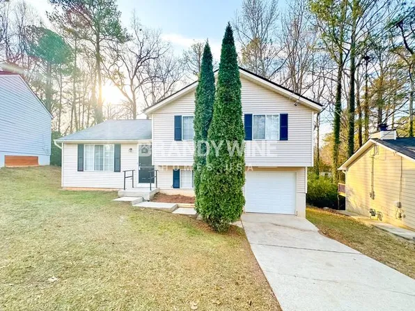 493 Village Square Ct, Stone Mountain, GA 30083