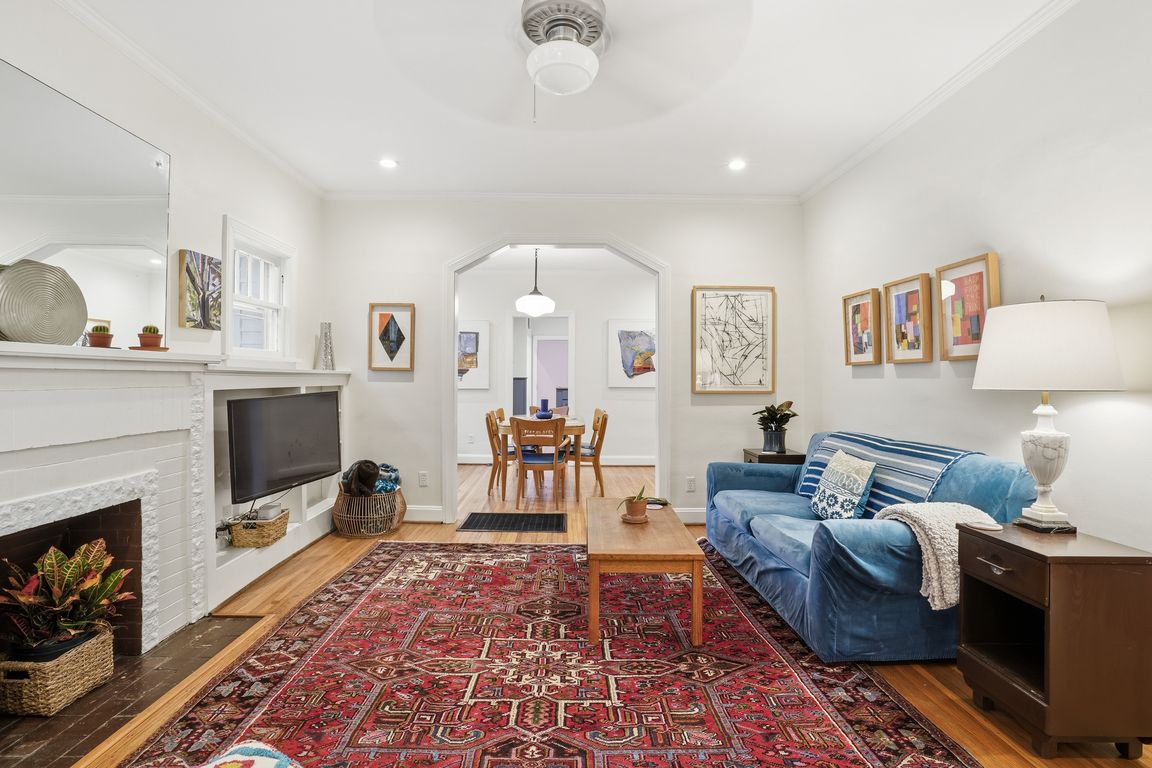 next background image