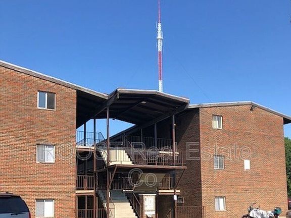 2nd image of 515 Riverview Dr #Rvs-205