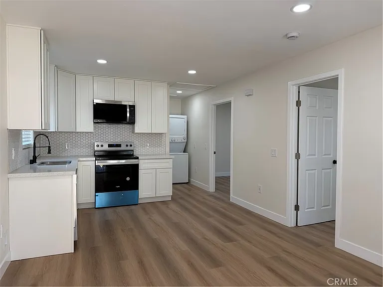 904 N 2nd Ave #B — Photo 5