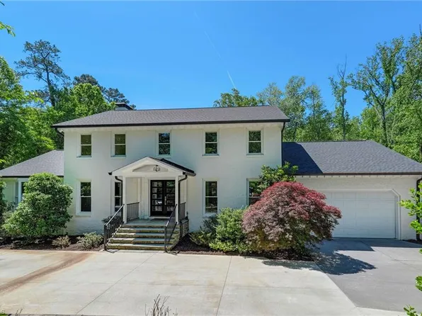 1211 Lakewood Dr, Greensboro, NC 27410
