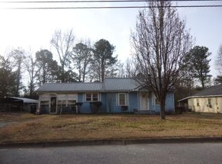 55 Berry Ave, Newnan, GA 30263