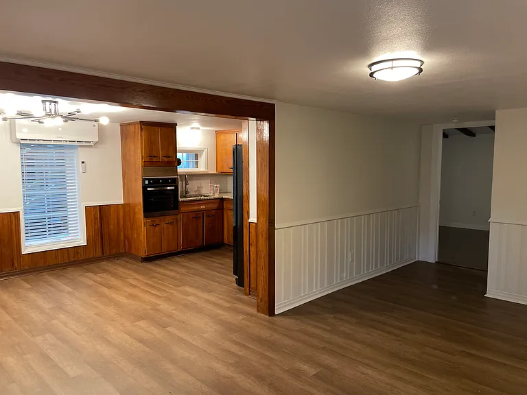 910 Raguet St #101 — Photo 6
