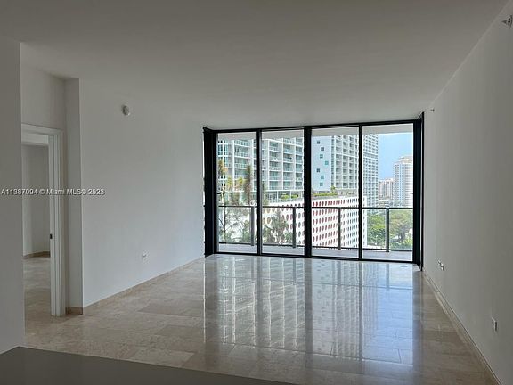 5th image of 68 SE 6th St APT 709