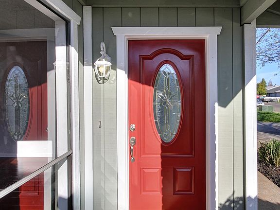 3rd image of 3909 Senate Ave