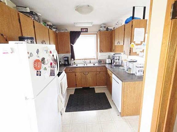 4th image of 5402 E 53rd St