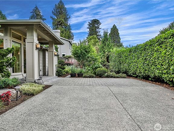 2nd image of 1028 84th Ave NE