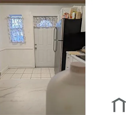 18900 NE 3rd Ct — Photo 2