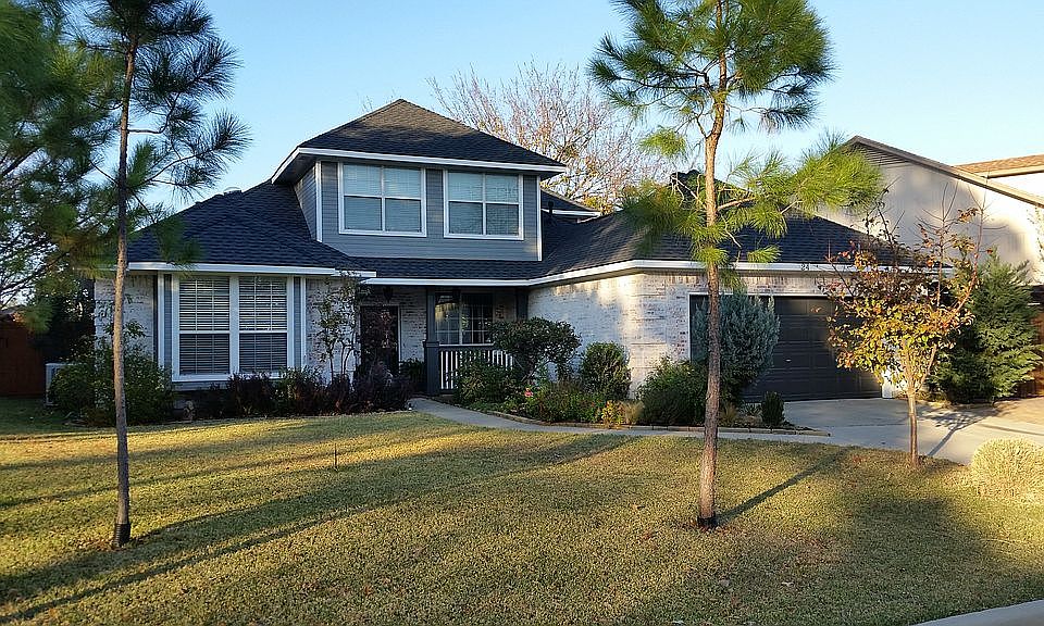 1st image of 24 Live Oak Ln