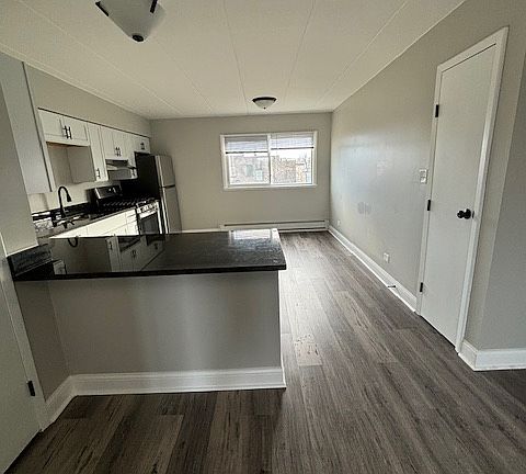 4th image of 1704 Indianapolis Blvd #5