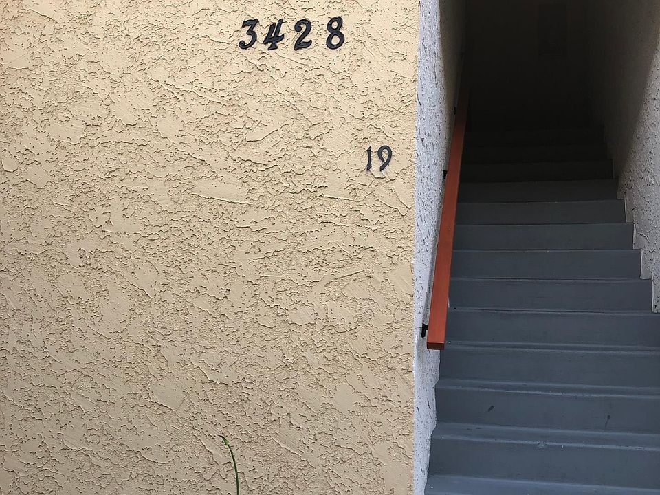 2nd image of 3428 Palm Ave
