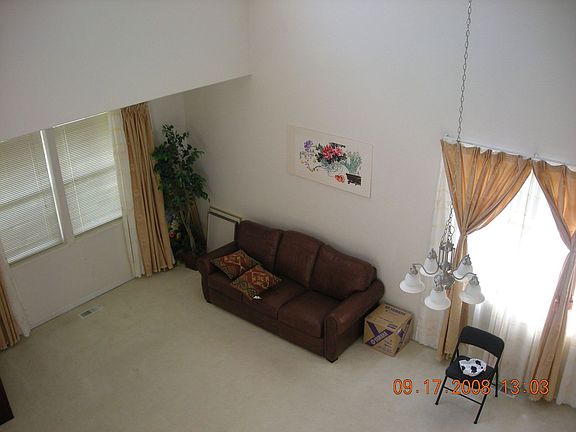 4th image of 18810 SE 22nd Cir