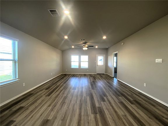 5th image of 2217 Spyglass Dr